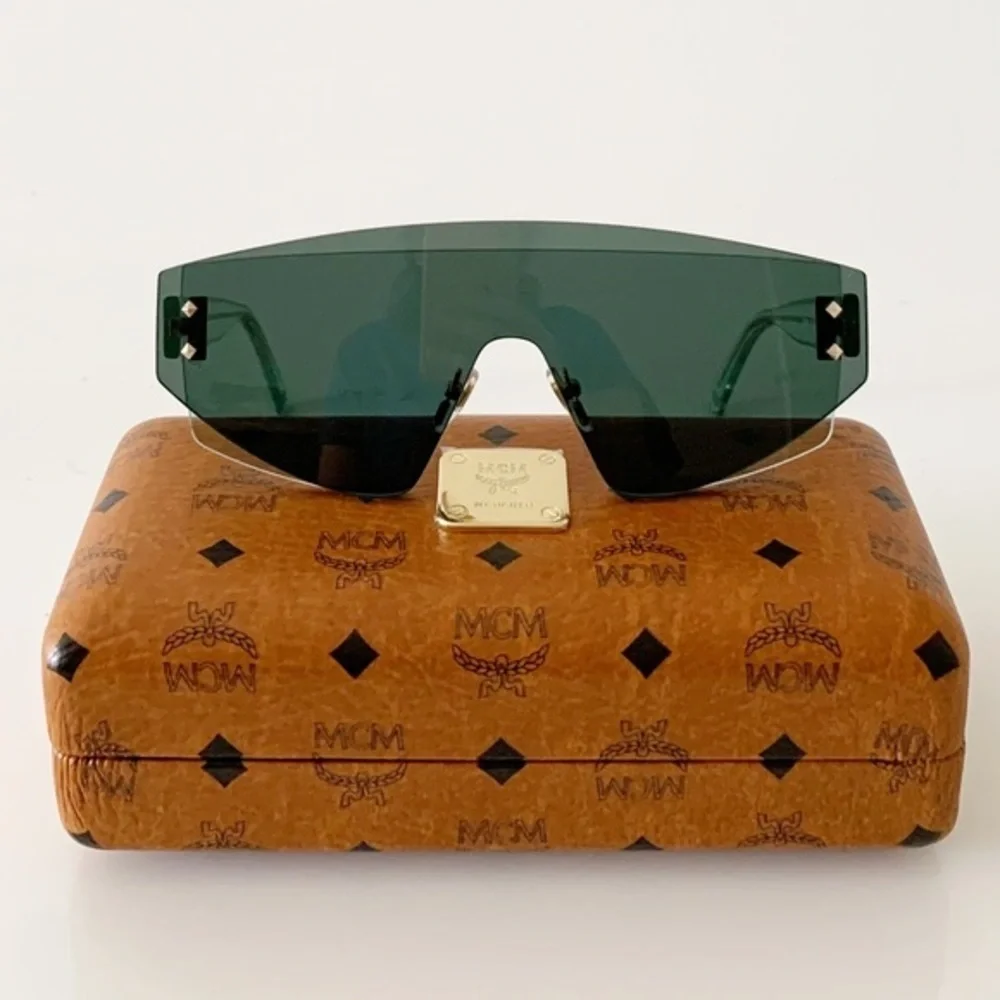 MCM Sunglasses, New in Case, Dust Cloth Green Lenses AWESOME Unisex - Picture 10 of 14